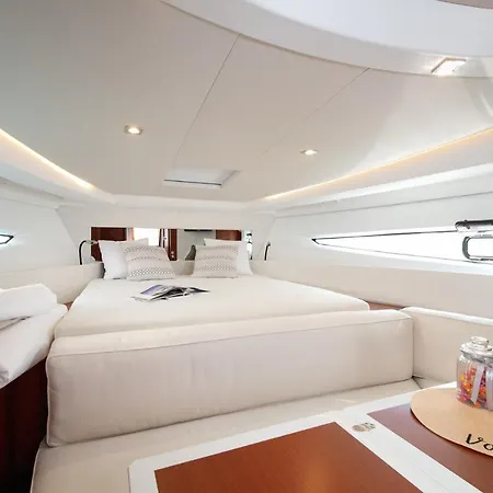 Botel Jeanneau Leader 36- Mihael
