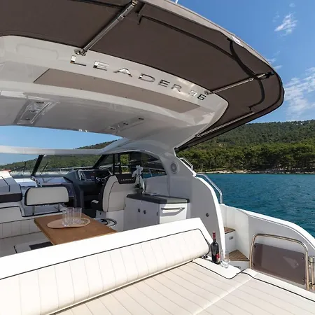 Botel Jeanneau Leader 36- Mihael